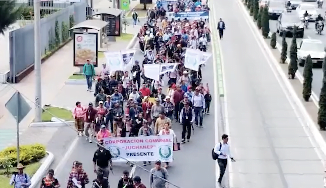 Organizaciones indígenas guatemaltecas convocan a paro nacional para pedir renuncia de fiscales y juez