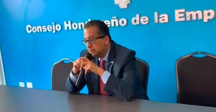 Empresarios abogan por “pacto por el empleo” que saque 6.7 millones de hondureños de la pobreza