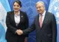 Presidenta de Honduras firma convenio para la CICIH y lo entrega al secretario general de la ONU