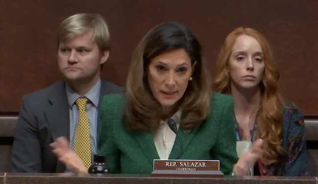 Congresista EEUU dice relación de América Latina con China es “pan para hoy y hambre para mañana”