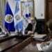 Presidente de Guatemala dijo que se reunió con delegación de la OEA como parte de la transición