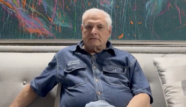 Expresidente panameño Martinelli insiste en que es un perseguido político