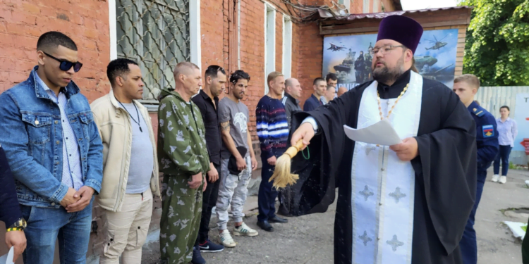 Rusos reclutaban a cubanos para combatir en invasión a Ucrania