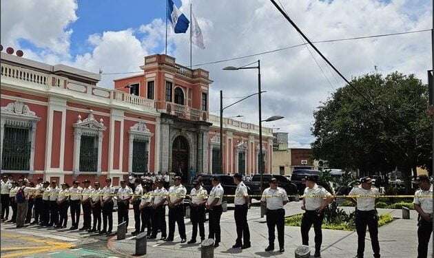 Fiscalía allana de nuevo el Tribunal Supremo Electoral de Guatemala