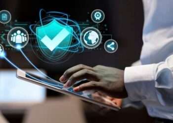 Seis de cada diez ataques en redes sociales en El Salvador están dirigidos a las mujeres políticas