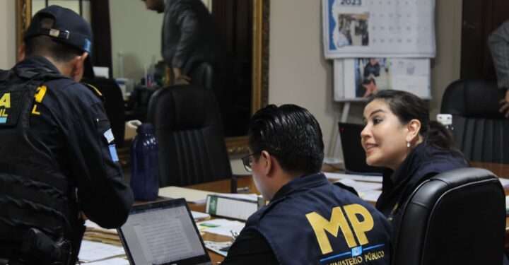 Subsecretario de Estado de EEUU dice que Ministerio Público debilita transición democrática en Guatemala