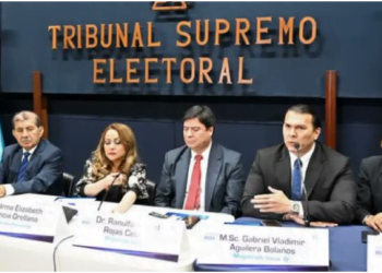 Ministerio Público de Guatemala trata de enjuiciar a magistrados electorales y pide les retiren su inmunidad