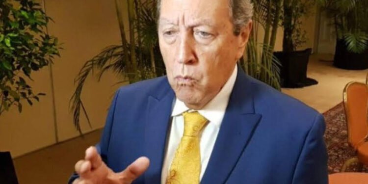 Expresidente Cerezo le pide a Giammattei que destituya a fiscal Porras y evitar el caos total