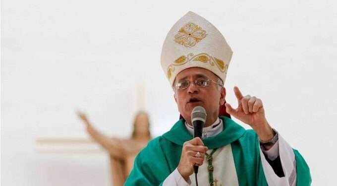 Obispo nicaragüense exiliado dice que en el reino de Dios no hay espacio para tiranos