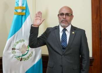 Ministro de Gobernación guatemalteco dijo que no usarán “fuerza excesiva” para retirar a manifestantes