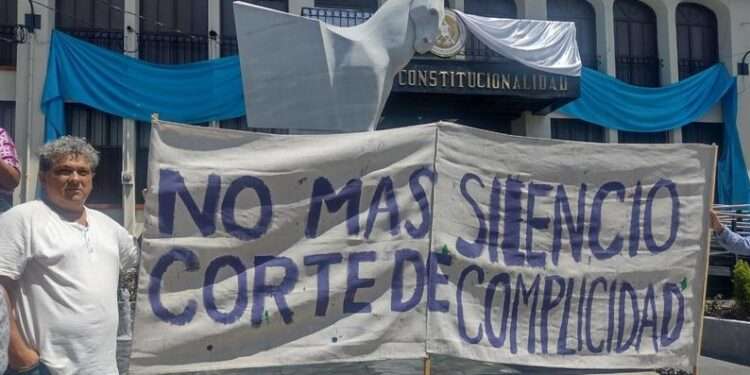 Influyente Fundación para el Desarrollo pide a Corte guatemalteca resuelva amparo del TSE