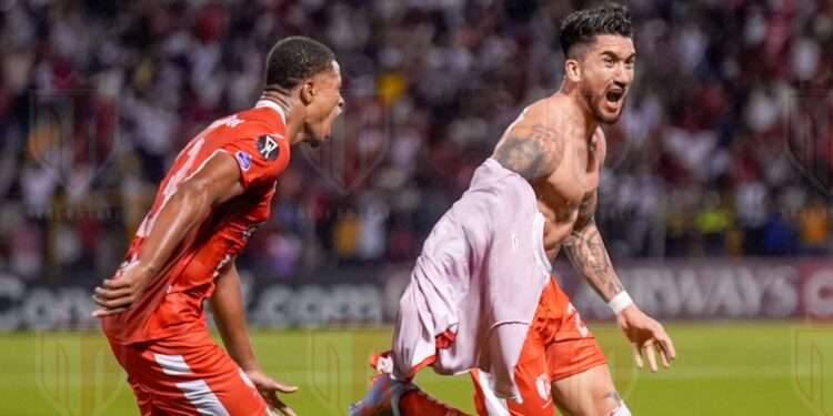 Real Estelí gana con gol agónico al Independiente y se acerca a la final