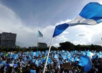 Convocan a marchas para conmemorar la revolución de 1944 y “defender la democracia” en Guatemala