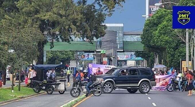 Cantidad de puntos bloqueados disminuye el sábado en Guatemala