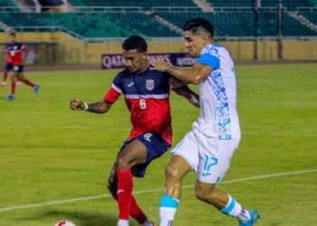 Honduras empata sin goles con Cuba y se queda con el agua al cuello