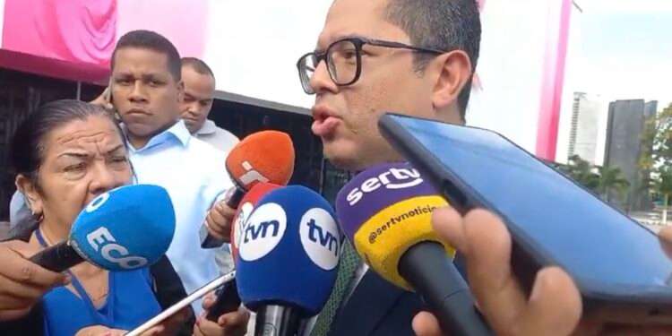 Ministro llama a magistrados electorales a ponerse la camiseta de Panamá y desarrollar consulta popular