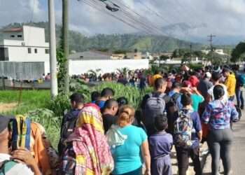 Más de 427 mil migrantes irregulares han pasado por Honduras este año