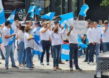 Protestas contra las protestas en la Ciudad de Guatemala