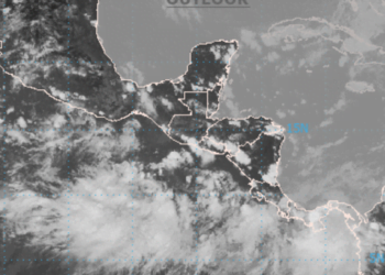 El Salvador y Honduras se mantienen en alerta por lluvias