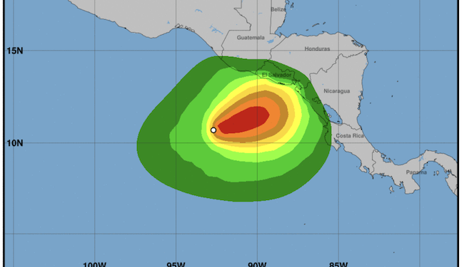 El Salvador declara emergencia nacional ante llegada de tormenta tropical Pilar