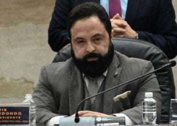 Presidente del Congreso de Honduras se autoproclama defensor de la democracia y la integridad política