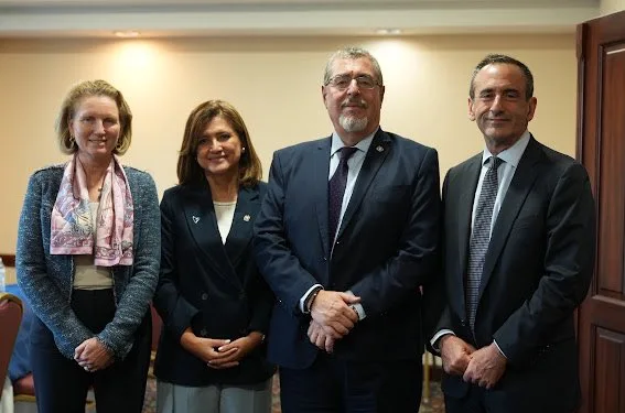 EEUU reitera necesidad de transición pacífica y democracia en Guatemala