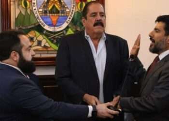 Presidente del Congreso de Honduras impone y juramenta un fiscal general interino
