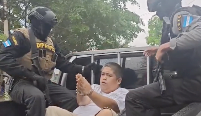 Policía de Honduras captura a filipino de la MS-13, con drogas y armas