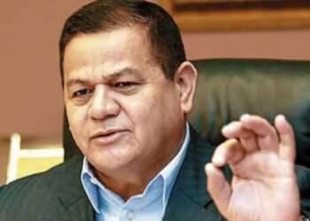 general golpista dice "estamos en guerra"