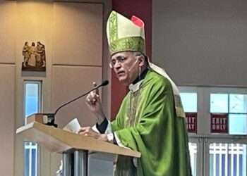 Obispo nicaragüense critica desde el exilio a los “socialistas de mentiras” que viven sometiendo a los pueblos