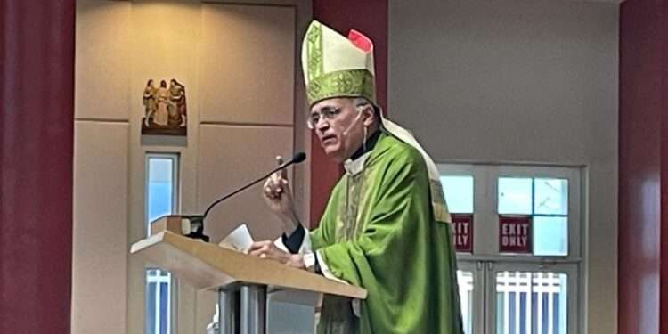 Obispo nicaragüense critica desde el exilio a los “socialistas de mentiras” que viven sometiendo a los pueblos