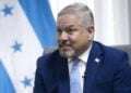 Canciller de Honduras contraataca con rudeza a senadores de EEUU
