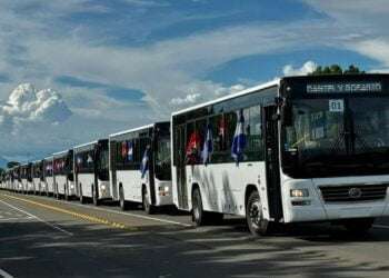 La dictadura de Nicaragua acuerda con China la compra de 2,000 autobuses en 2024