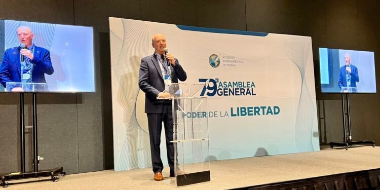 Oscuro panorama para la prensa en Centroamérica, denuncia la SIP