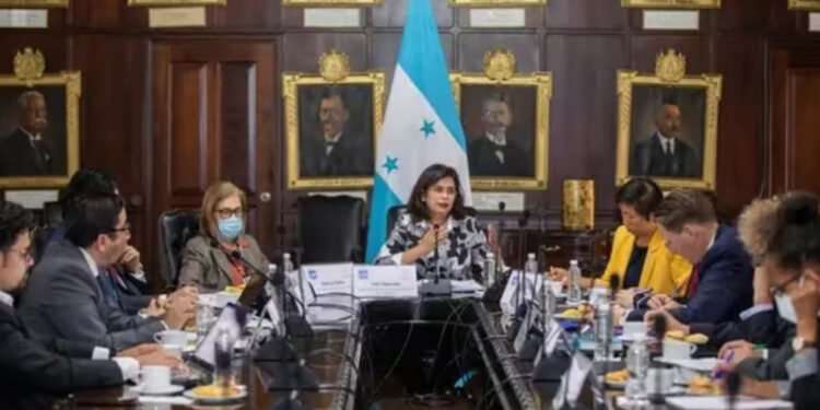 FMI concluye visita en Honduras y hace observaciones en la política fiscal