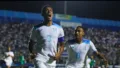 Honduras brilla en la Concacaf y derrota a México 2-0
