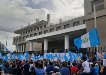 Plantón frente al Ministerio Público de Guatemala lo mantendrán hasta el 14 de enero