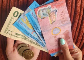 Registran abundancia de dólares en Costa Rica gracias al turismo y la inversión extranjera