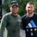 Inmigrante chapín se toma fotos junto a Messi en Miami