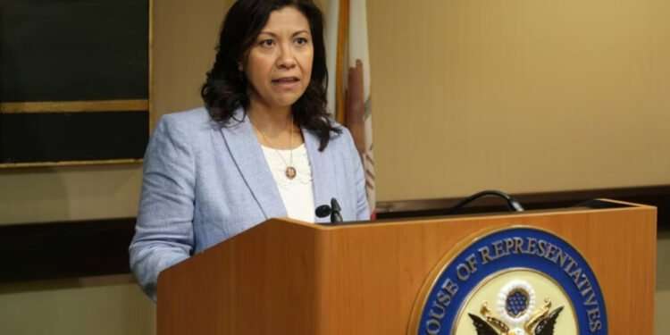 Congresista de EEUU pide más sanciones para los corruptos guatemaltecos