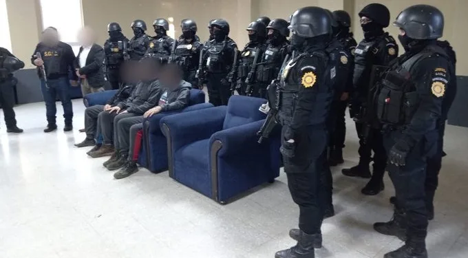 Comando antisecuestros rescata a miembros del Ministerio Público plagiados en Guatemala