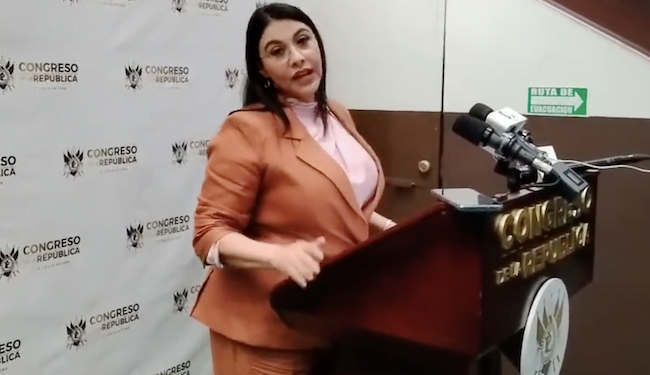 Presidenta del Congreso guatemalteco confirma que EEUU canceló su visa