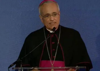 Obispo nicaragüense exiliado recibe homenaje en EEUU, demanda liberación de monseñor Álvarez