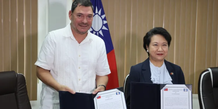 Taiwán ayuda a Belice a construir casas de interés social