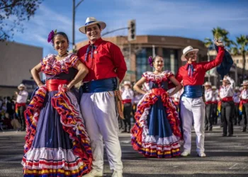 Banda musical de Costa Rica participará en el Desfile de las Rosas 2024