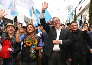 Las consecuencias de un golpe contra Arévalo serían catastróficos para Guatemala, advierten analistas