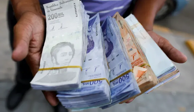 ¿Qué factores explican la hiperinflación venezolana?