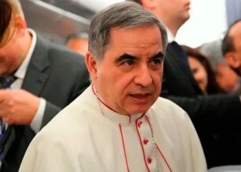 Corte del Vaticano condena al Cardenal Angelo Becciu a 5 años de cárcel