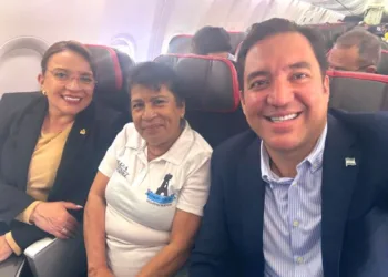 Vicepresidente de Honduras denuncia que Xiomara Castro viaja a Dubái con 150 acompañantes