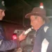 Conductor salvadoreño ebrio choca en Navidad… ¡y contra un auto de la policía!